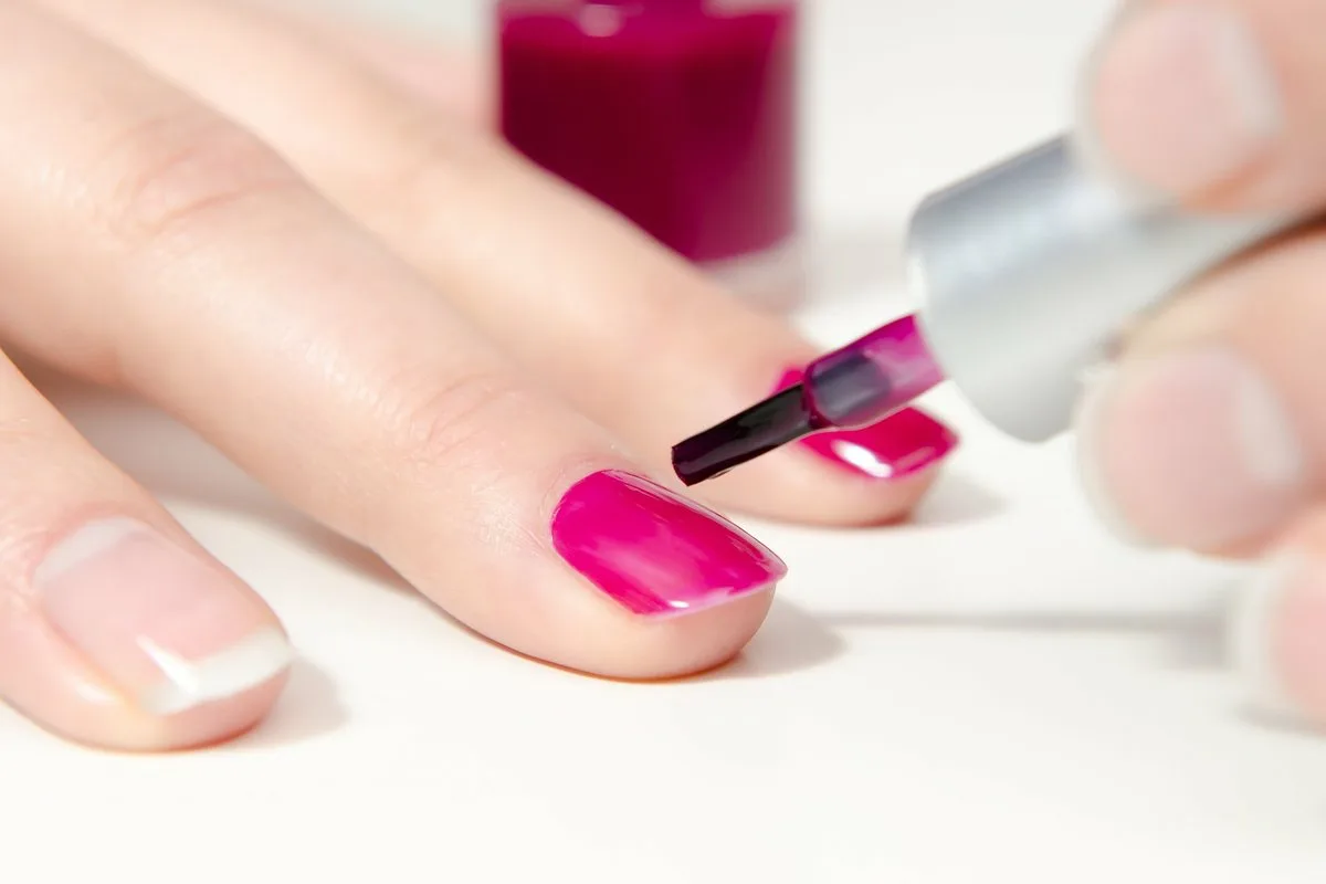 Zvezdni mojstri manikure: 9 navad, ki jih morate pozabiti za vedno