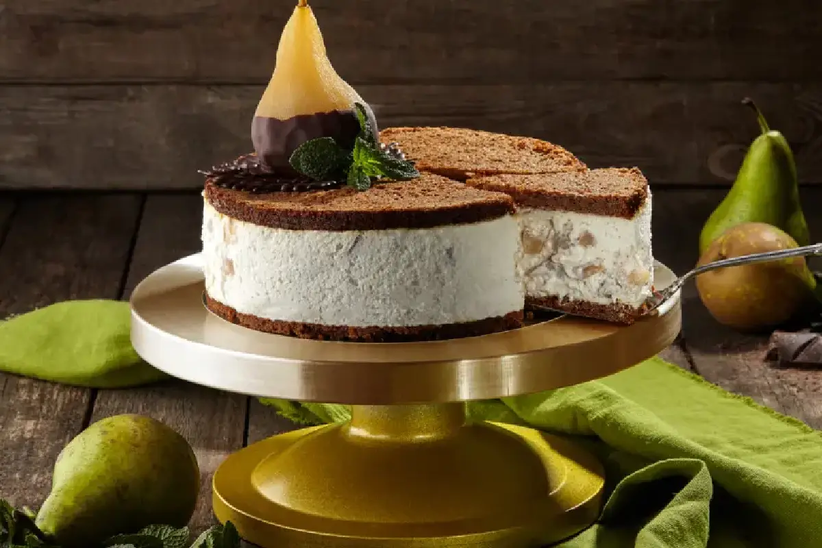 Pita iz rikote in hrušk: recept brez moke, brez sladkorja, brez glutena s samo 4 sestavinami