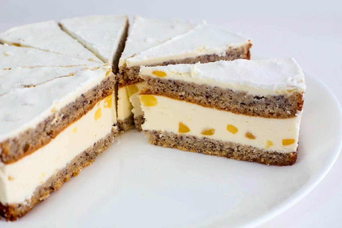 Pita iz rikote in hrušk: recept brez moke, brez sladkorja, brez glutena s samo 4 sestavinami