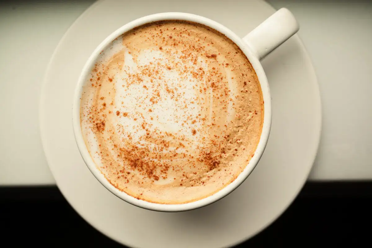 Zasij z okusom kavarne: kako pripraviti slasten latte doma