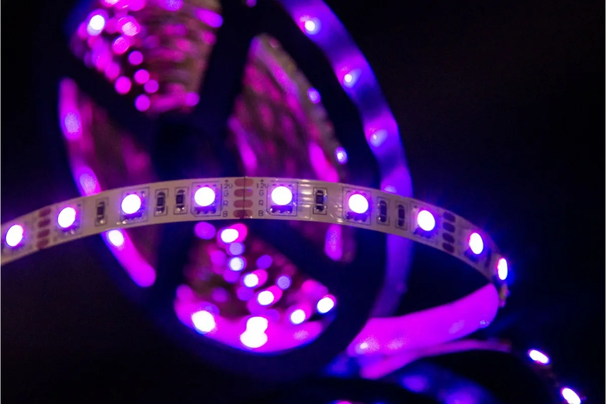 USB-priključki na monitorju: 13 presenetljivih naprav, ki jih lahko povežete