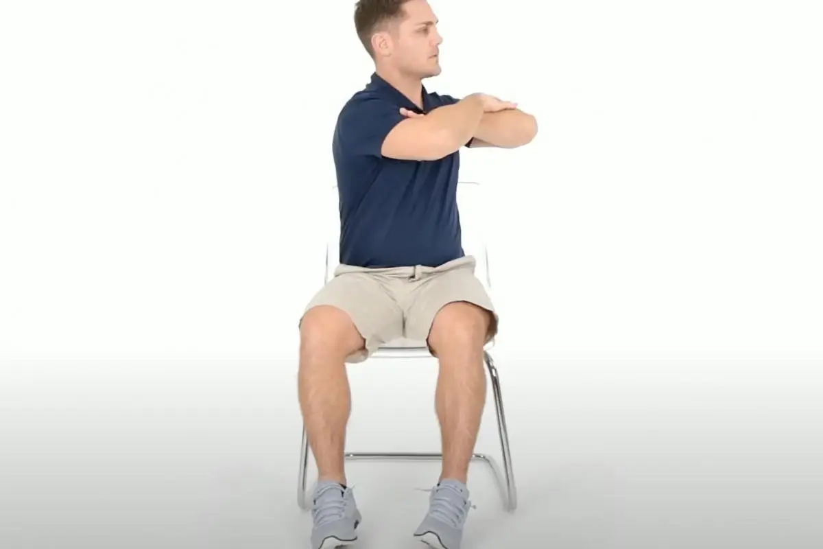 5 vaj na stolu za izgubo maščobe na trebuhu po 45. letu: Boljše od navadnih trebušnjakov