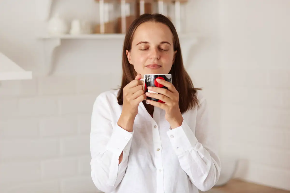 Dietetiki razkrili: 5 čajev, ki imajo VEČ antioksidantov kot zeleni čaj in še dodatne zdravstvene bonuse