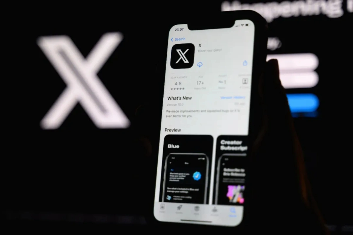 Elon Musk predstavil X Chat: šifriran klepetalnik z videoklici in zaščito pred zajemi zaslona