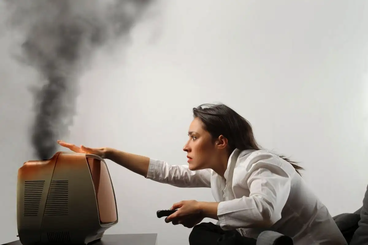 Kaj pomeni, če se stvari v hiši lomijo: Po Feng Shuiju