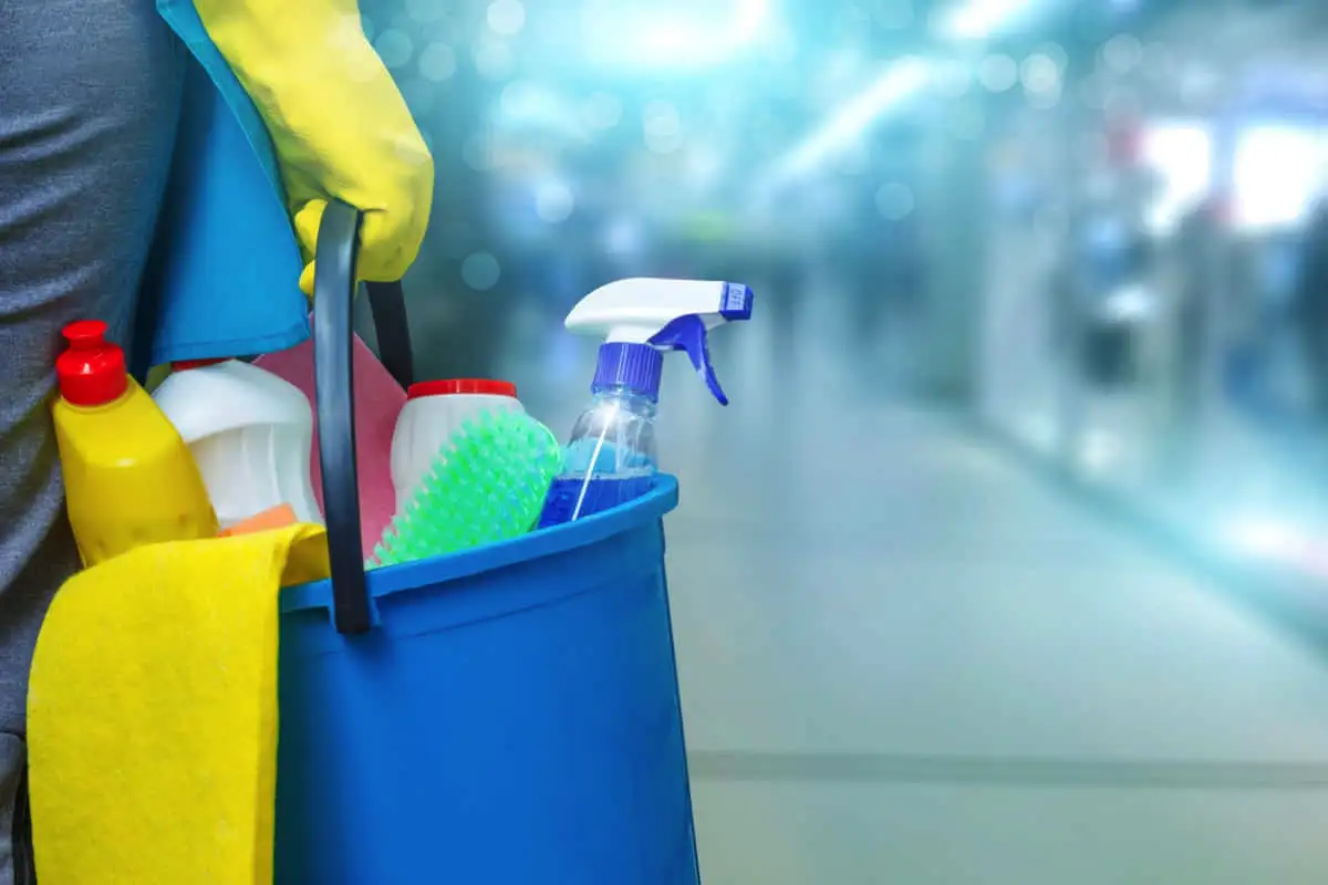 Cómo Limpiar la Energía de Tu Casa Sin Sahumar: Tips del Feng Shui Moderno