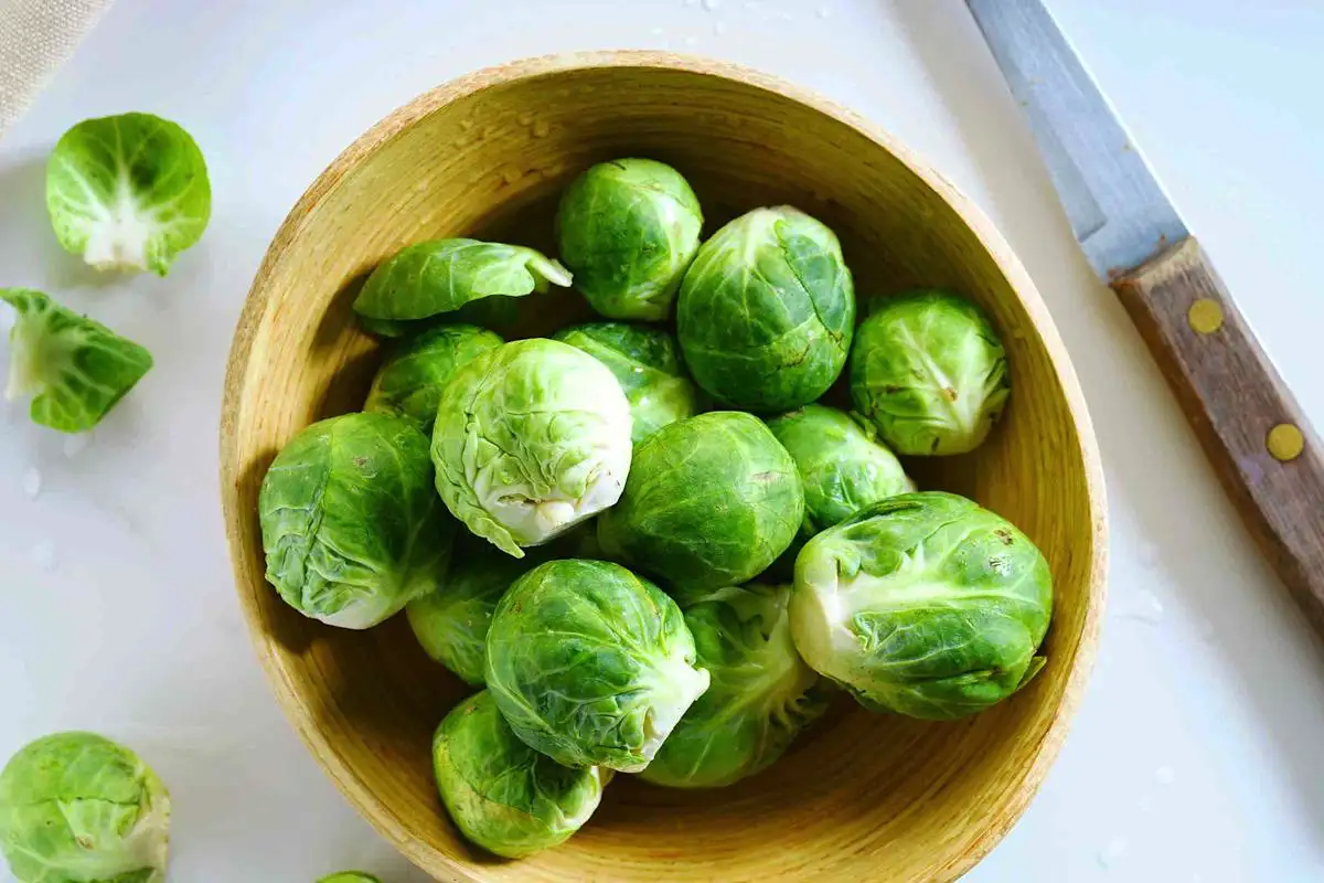 Katera hrana ima več vitamina C kot pomaranča: 10 vsakdanjih živil, ki vas bodo šokirala s svojo močjo