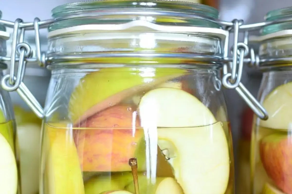 Jabolka ostanejo čvrsta in sveža do 20 dni: ta kuhinjski trik spremeni vse