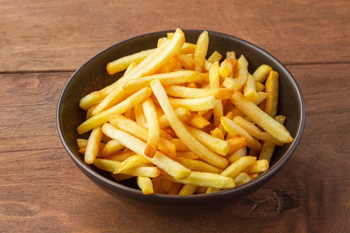 5 živil, ki jih po 50. letu raje močno omejiš – tvoj organizem ti bo resnično hvaležen