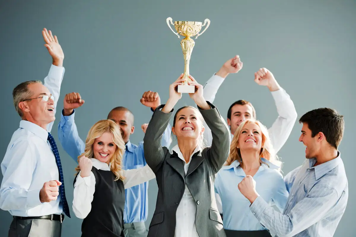 Ni slave ni denarja: kdaj znanost pravi, da je oseba srečna in uspešna