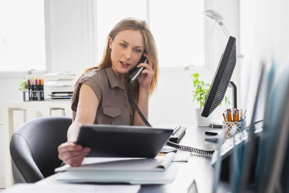 Kaj narediti v petek na delu, da se v vikendu resnično spočijete