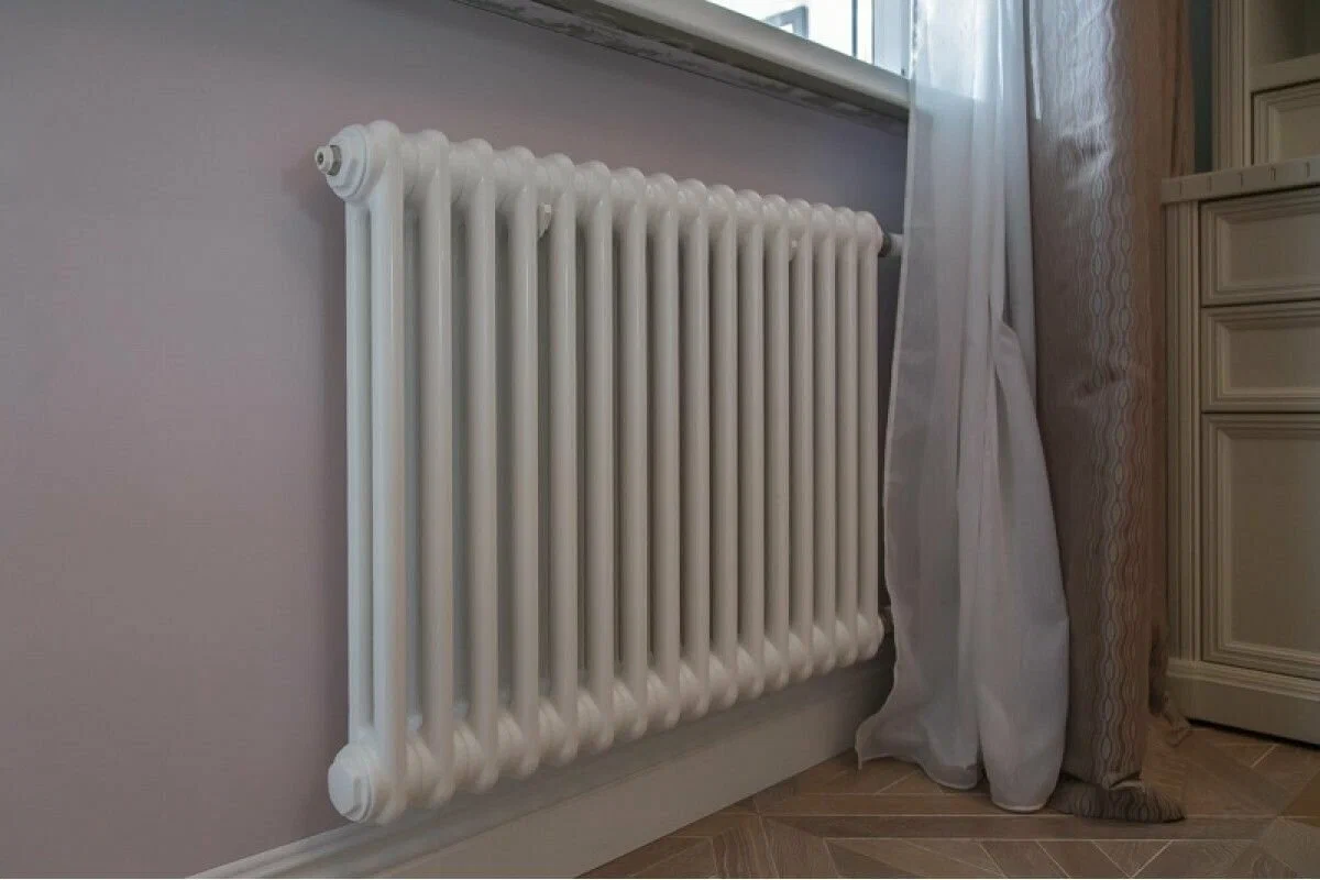 Ne pokrivajte radiatorjev: pogosta napaka, ki zvišuje račune za ogrevanje in škodi zdravju