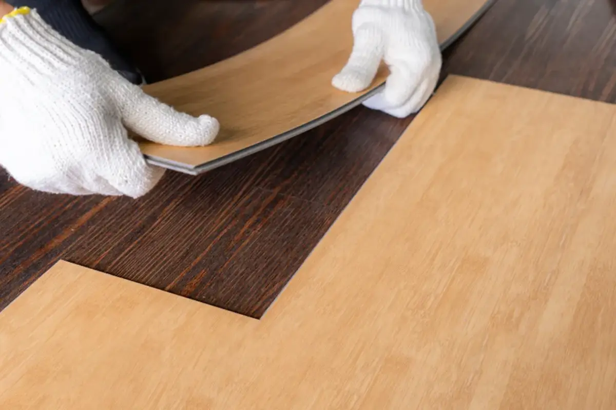 Poslovite se od preprog v dnevni sobi: Nova trendovska zamenjava