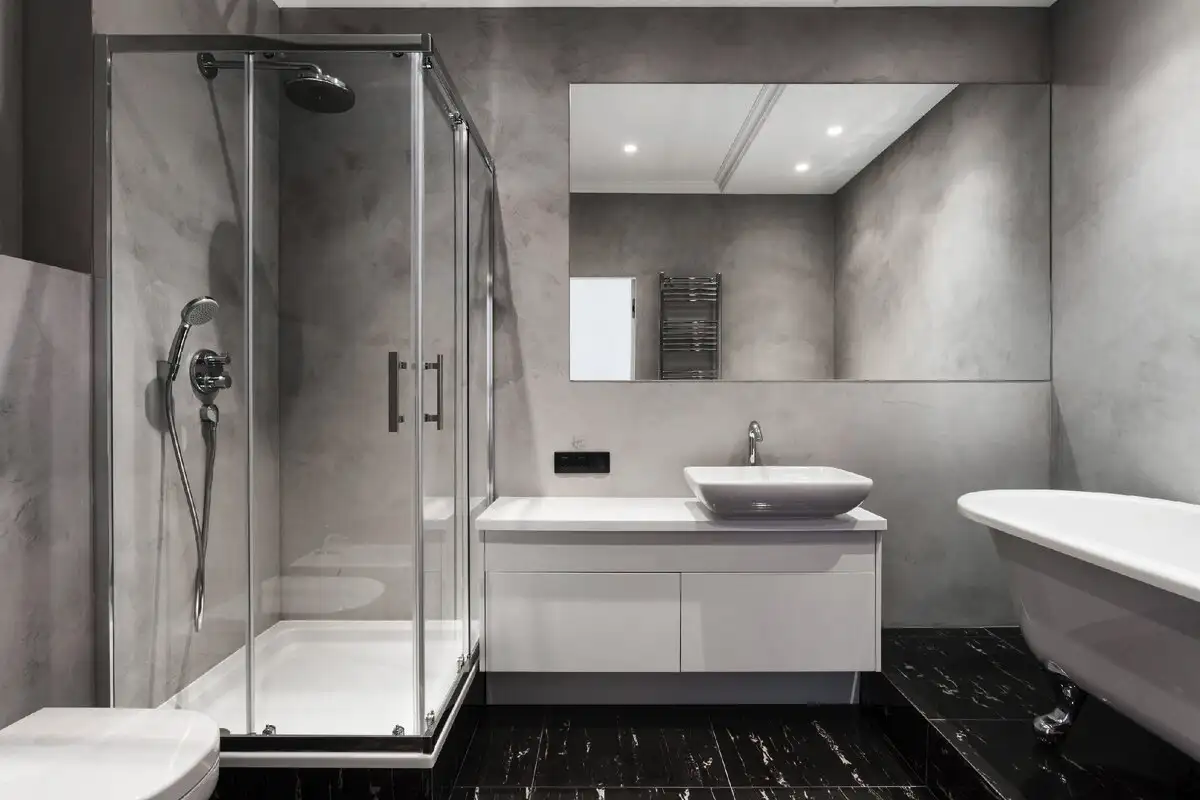 Odstranite kad in vgradite to: Najboljša prenova za kopalnico po mnenju strokovnjakinje