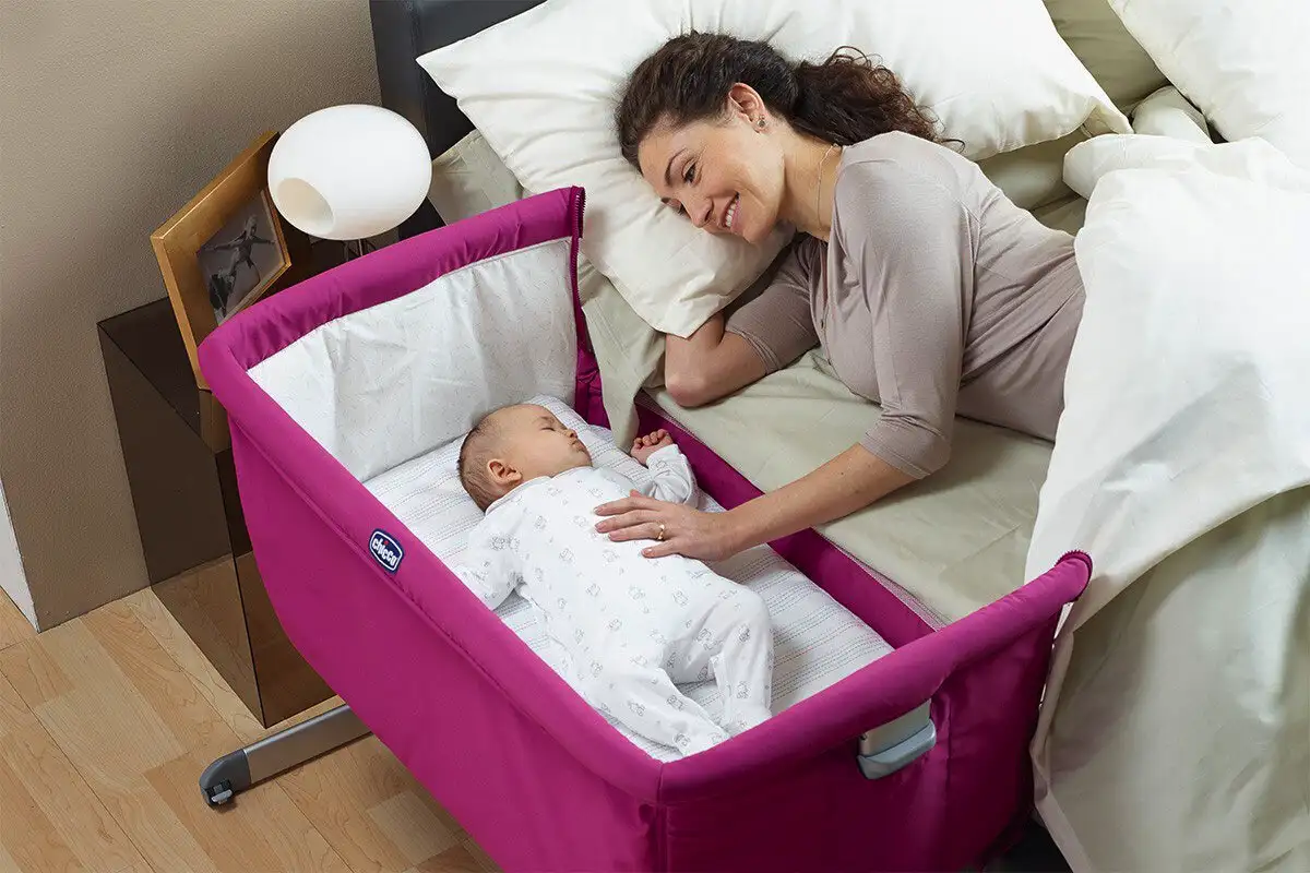 Skupno Spanje Z Otrokom: Koristi Skupnega Spanja in Varnost Pri Spanju