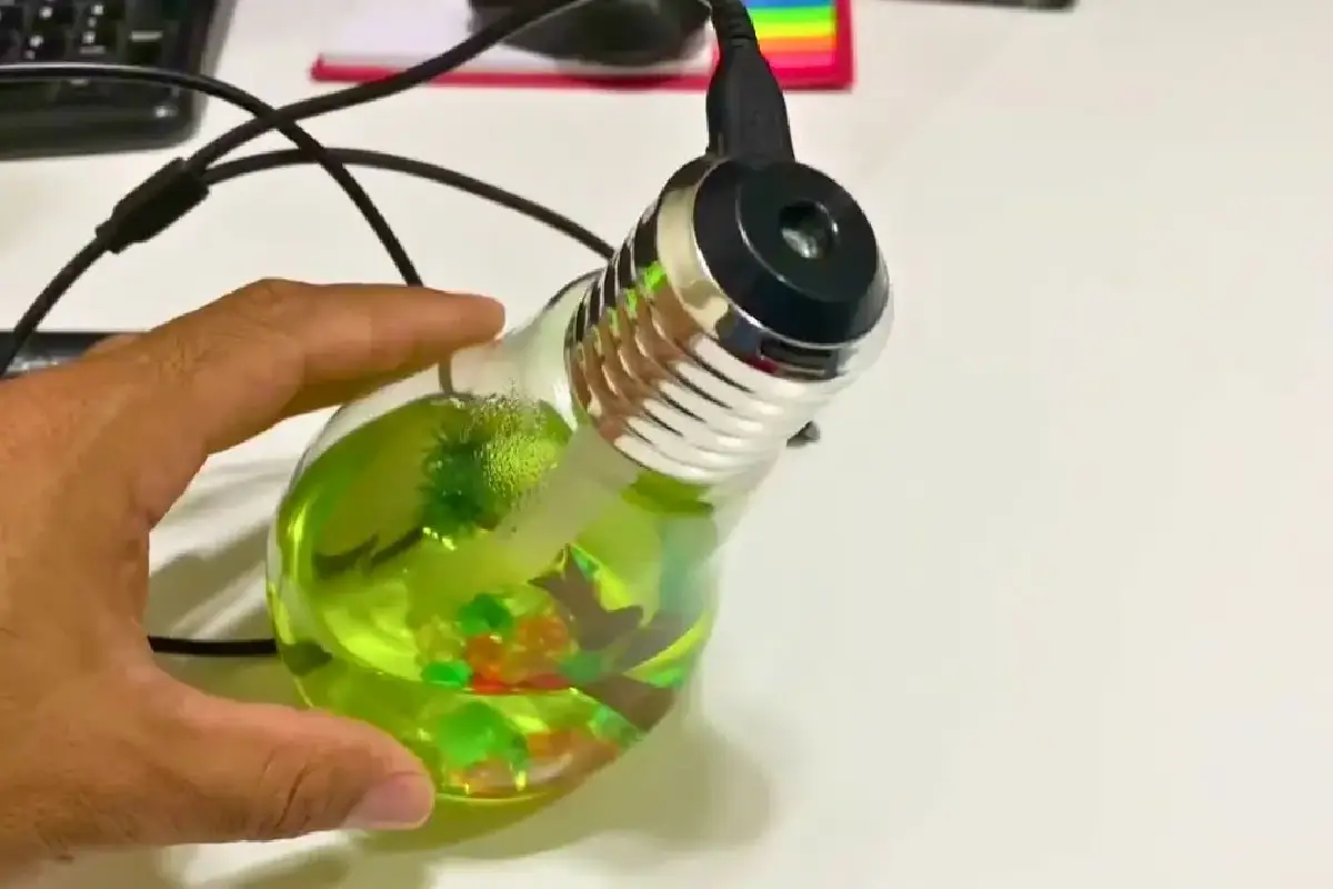 Kako spremeniti žarnico v aromatični difuzor