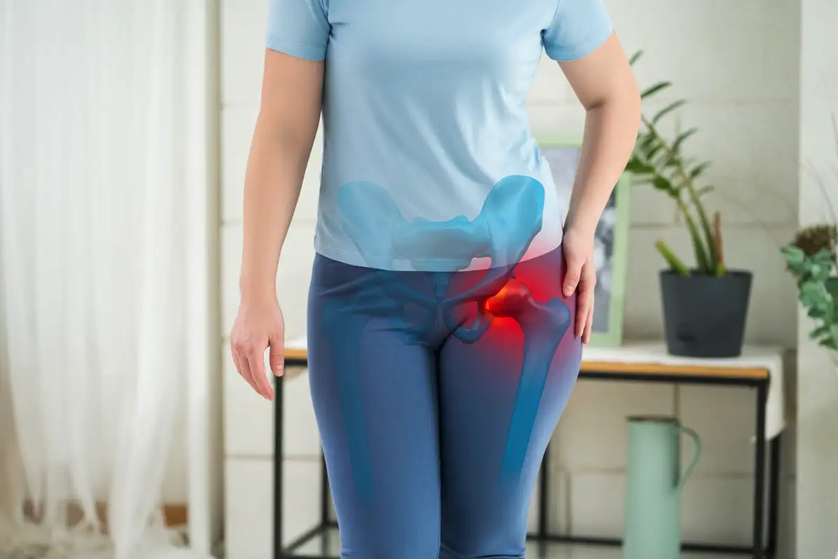 Ne joga ne plavanje: telesna dejavnost, ki zmanjšuje bolečine v kolkih pri starejših