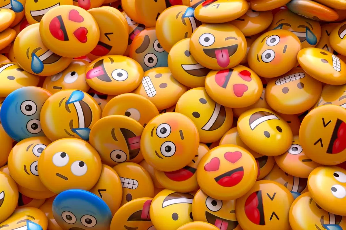 V ChatGPT se je pojavil "značaj": zdaj lahko nastavljate toplino, sarkazem in celo število emojijev