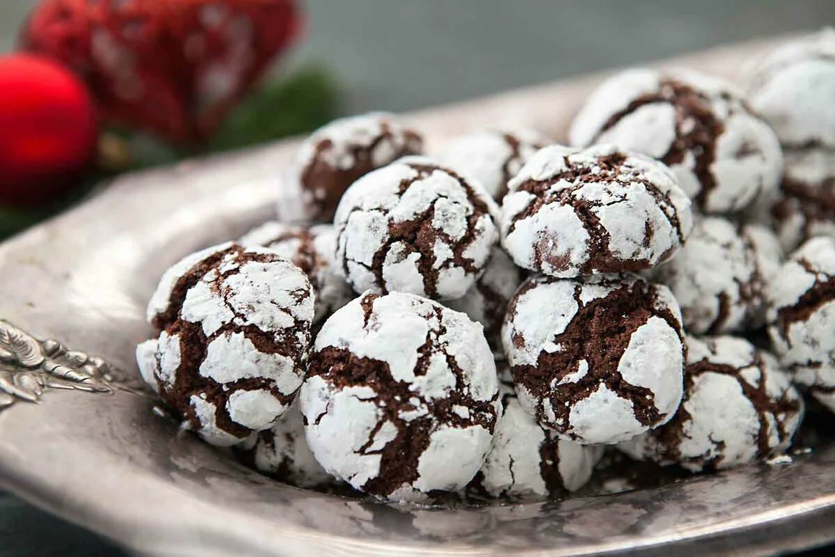 Čokoladno pecivo s čarobnimi razpokami