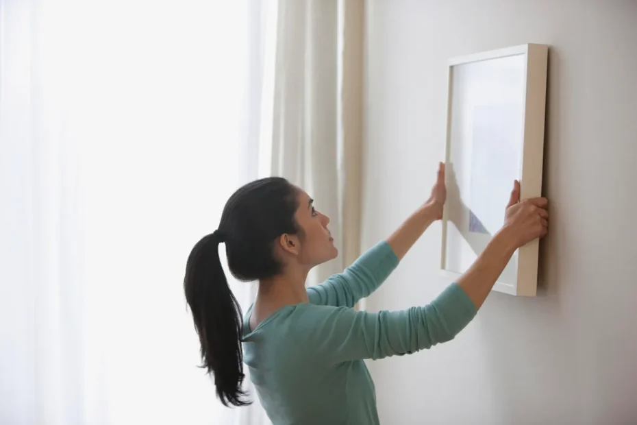 Adijo poševnim slikam: ta pametna napravica poskrbi, da je dekoracija tvojega doma končno popolna 