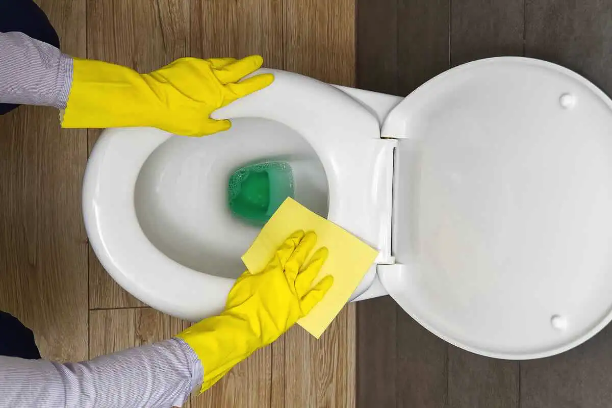 7 čudežnih trikov z detergentom za pomivanje posode – hiša zasije, ti pa prihraniš denar in celo popoldne