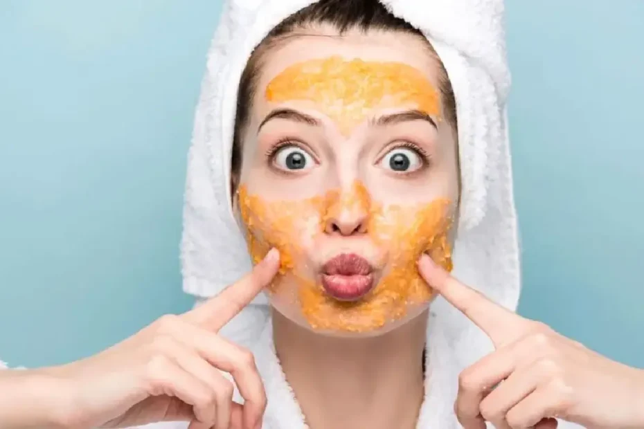 Ni aloe vera, ni kamilica: domača maska iz zelenega čaja, ki spodbuja kolagen in neguje kožo