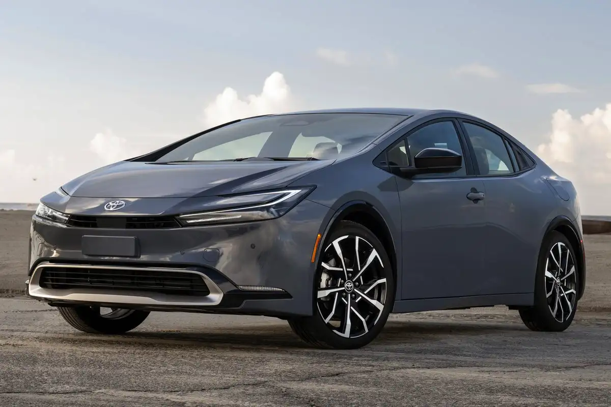 4 Električni Avtomobili, Ki Se Jih Je Pametno Izogniti: Zakaj Nove Tehnologije Ne Pomenijo Vedno Zanesljivosti