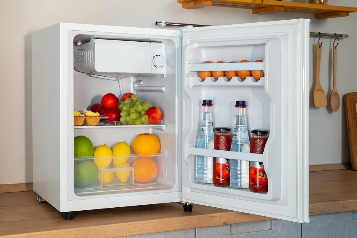 Izklopi jih NEMUDOMA: 10 največjih energetskih vampirjev, ki ti vsako leto izpraznijo denarnico za več sto evrov