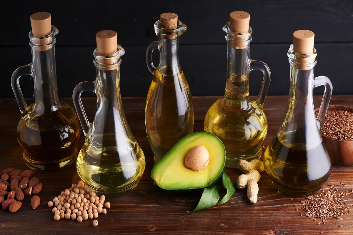 S čim nadomestiti sončnično in oljčno olje: idealne alternative za cvrtje najokusnejših jedi – varne, okusne in zdrave