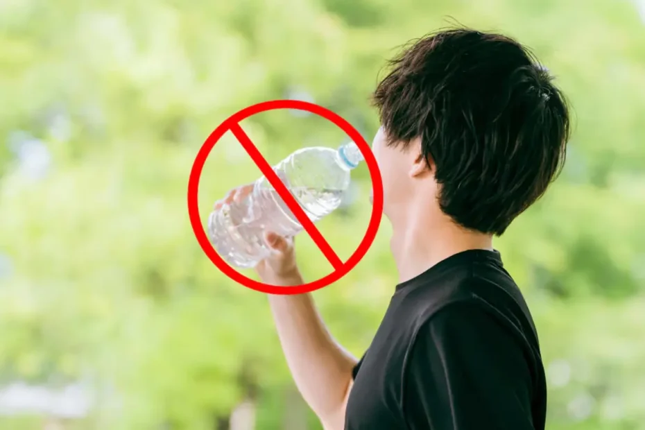 Zakaj nikoli več ne smete napolniti plastične steklenice z vodo: grozljive številke