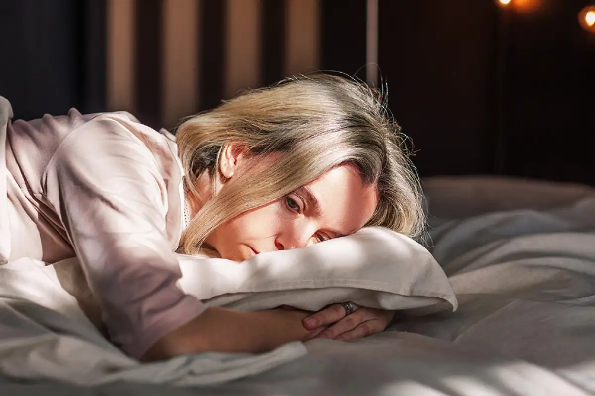 Kaj pomeni sanjati, da si žalosten: razlaga po psihologiji